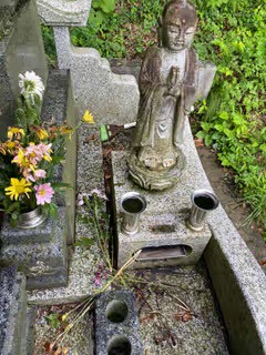 花立清掃の様子 （Before）